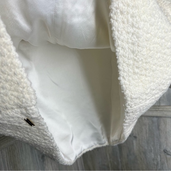 Line & Dot Wool Blend Dressy Crop Shirt - Picture 5 of 7